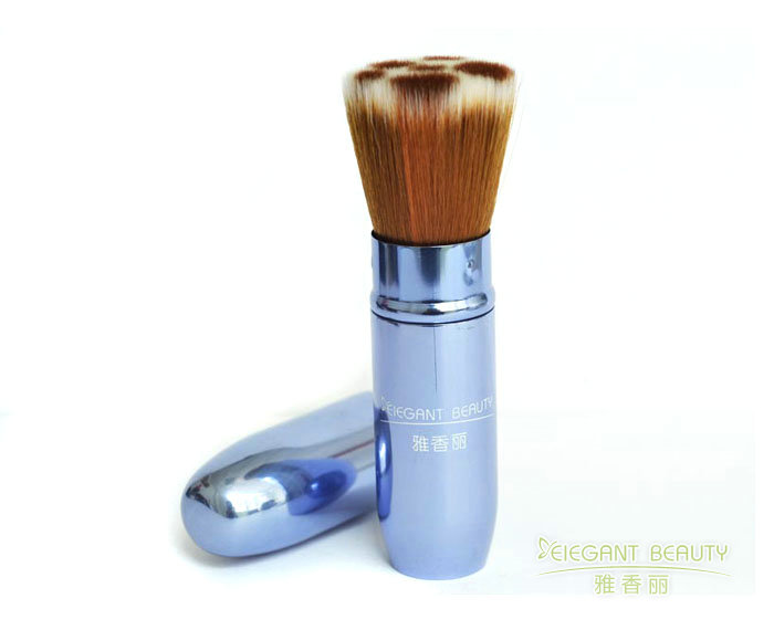 如何判斷一支化妝刷的材質(zhì)是否適合敏感肌膚使用？